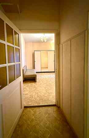 Tiek pārdots gaišs un plašs trīsistabu dzīvoklis centrā. Lieliska izvēle tiem, kas novērtē... Рига