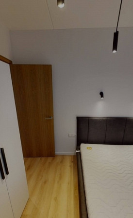 Tiek piedāvāts kvalitatīvs un pilnībā mēbelēts divistabu dzīvoklis jaunā projektā Rīgas klusā centra Рига - изображение 7