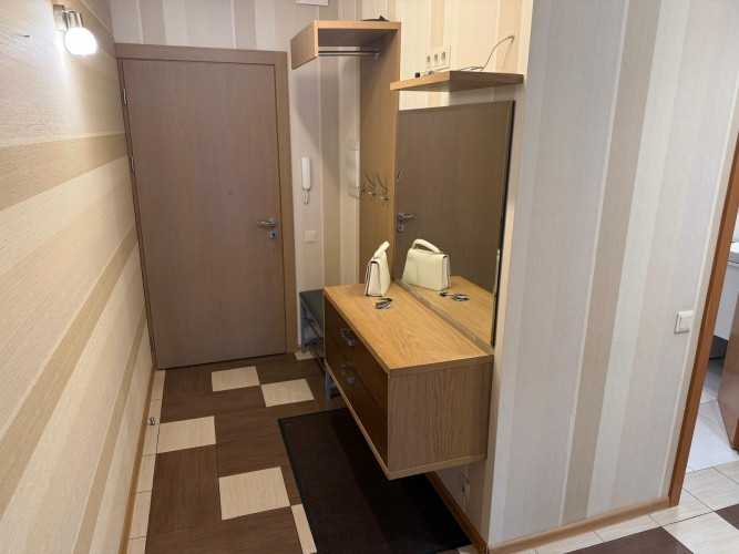 Продаётся светлая и солнечная 3-комнатная квартира с лоджией в Золитуде. Рига - изображение 5