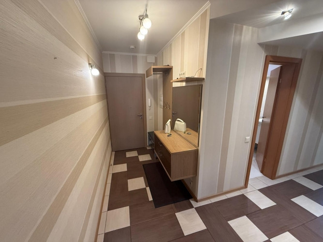 Продаётся светлая и солнечная 3-комнатная квартира с лоджией в Золитуде. Рига - изображение 6