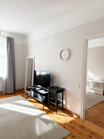 Izīrē gaišu un mājīgu 3 istabu dzīvokli Āgenskalnā!  Māja ar trīs stāviem un četriem Rīga - foto 2