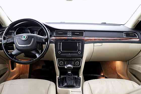 Skoda Superb Highline ATM 1.8 118kW Таллин