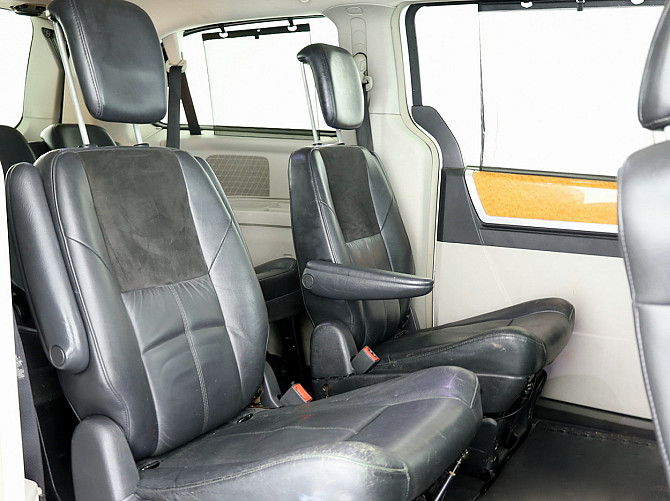 Chrysler Grand Voyager Stow N Go Limited 2.8 CRD 120kW Tallina - foto 7