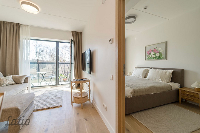 Izīrē modernu 2 istabu dzīvokli Mežaparkā, Mirdzas Ķempes ielā 

Tiek izīrēts jauns, pilnībā aprīkot Рига - изображение 3