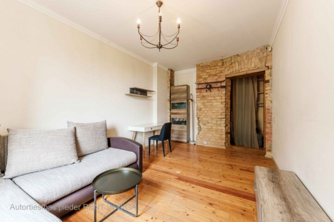 Продаётся уютная и тёплая 1-комнатная квартира в самом центре Риги!  Светлая, Рига - изображение 2