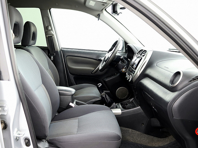 Toyota RAV4 Facelift 4x4 2.0 110kW Таллин - изображение 6