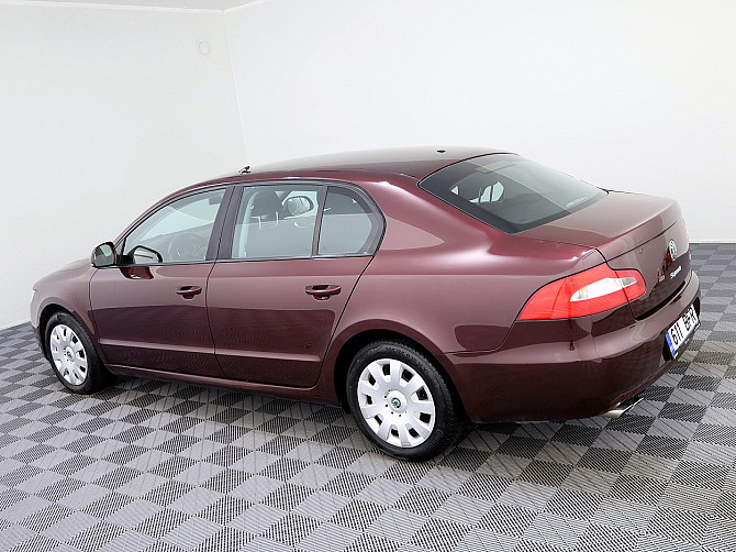 Skoda Superb Comfortline ATM 1.8 118kW Таллин - изображение 4