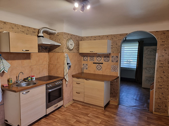 Pārdod plašu, gaišu dzīvojamo māju ar labu plānojumu Rīgā. Zemes gabala platība 300 m2, mājas... Рига - изображение 5