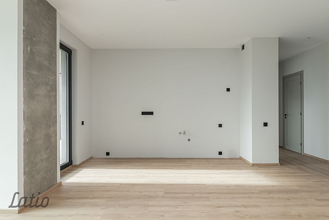 Ekskluzīvā vietā, Siguldas centrā, pieejams 4-istabu dzīvoklis ar plašu terasi. Pārdod modernu dzīvo Cигулда - изображение 4