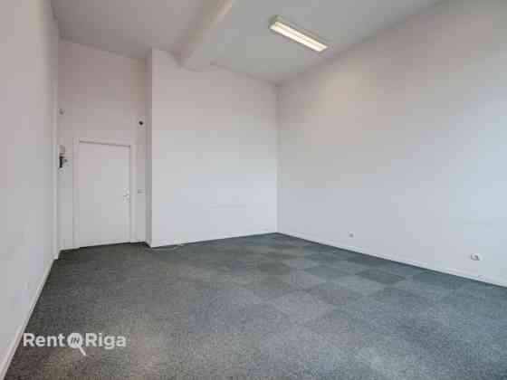 Качественный, компактный офис в отреставрированном здании  Ganību dambī 24D.  Офис Rīga