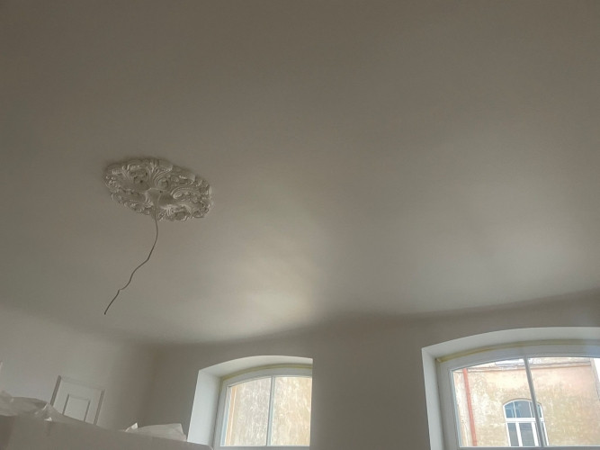 Tiek pārdots elegants dzīvoklis pilnībā renovētā vēsturiskā ēkā. Dzīvoklis pārdodas ar Rīga - foto 12