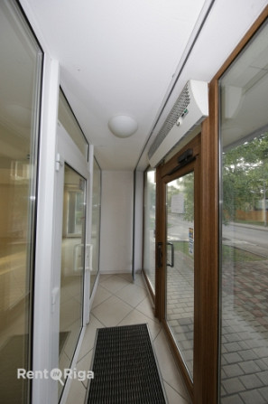 Plaša pielietojuma telpas Čiekurkalnā.   Piedāvājam nomai gaišas un plašas telpas ēkas Rīga - foto 4