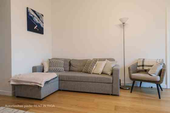 Сдается в аренду новая, современная 4 -комнатная квартира в отреставрированном Rīga