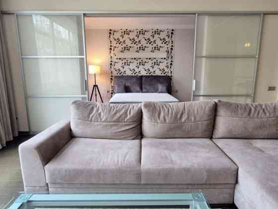 Продаётся меблированная 2-комнатная квартира в проекте "Tomsona Terases". Дополнительно Rīga