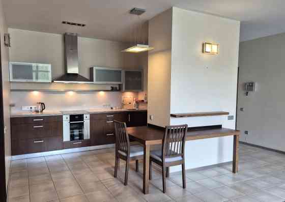 Продаётся меблированная 2-комнатная квартира в проекте "Tomsona Terases". Дополнительно Rīga