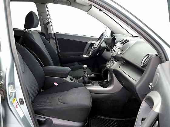 Toyota RAV4 Linea Sol 4x4 2.2 D-4D 100kW Tallina