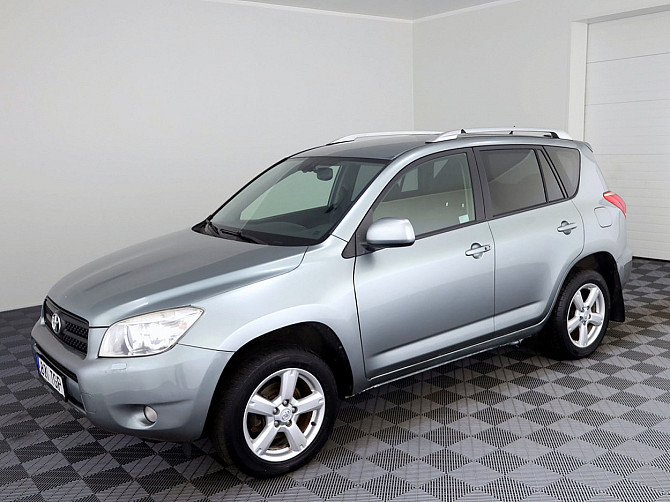Toyota RAV4 Linea Sol 4x4 2.2 D-4D 100kW Tallina - foto 2