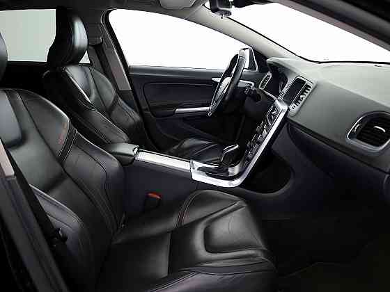 Volvo V60 Ocean Race Facelift ATM 2.0 D4 110kW Таллин