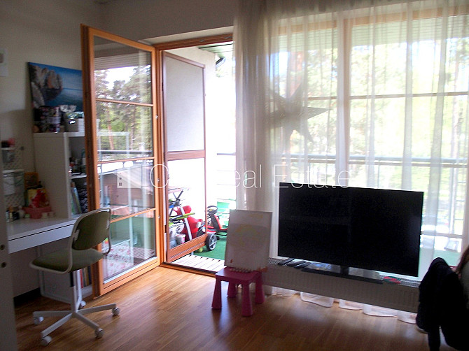 Фасадный дом, благоустроенная озеленённая территория, вход с улицы и со двора, Рижский район - изображение 20