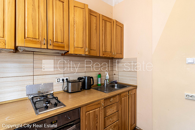 Фасадный дом, закрытый двор, вход со двора, лестничная клетка после Рига - изображение 12