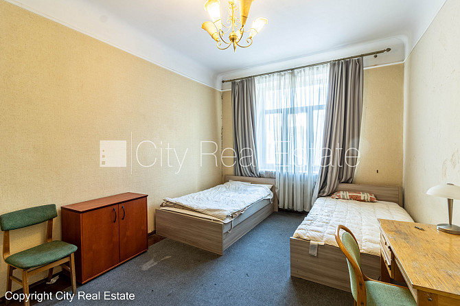 Фасадный дом, закрытый двор, вход со двора, лестничная клетка после Рига - изображение 7