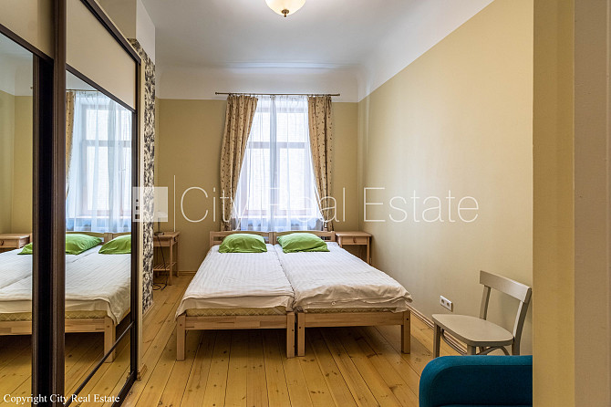 Фасадный дом, реновированный дом, благоустроенная озеленённая территория, лифт, Рига - изображение 9