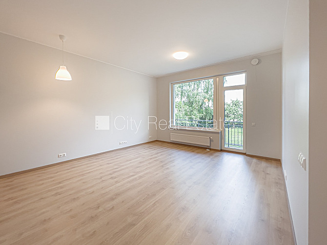 Здание во дворе, реновированный дом, закрытый двор, возможность аренды парковки, Рига - изображение 5