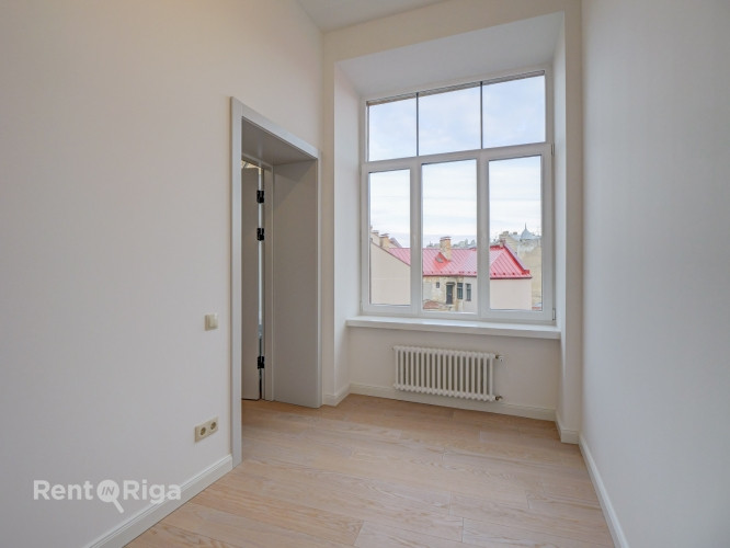 Elegans dzīvoklis ar balkonu uz iekšpagalmu!  Piedāvājumā dzīvokļi ar pilnu apdari! Rīga - foto 7