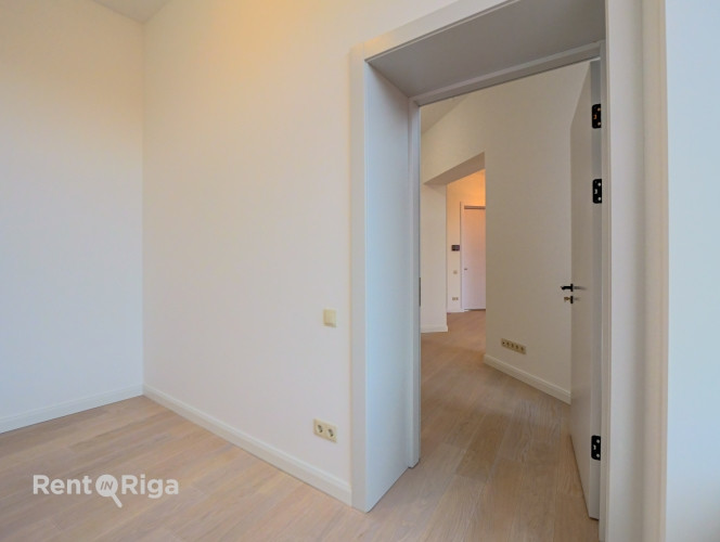 Elegans dzīvoklis ar balkonu uz iekšpagalmu!  Piedāvājumā dzīvokļi ar pilnu apdari! Rīga - foto 8
