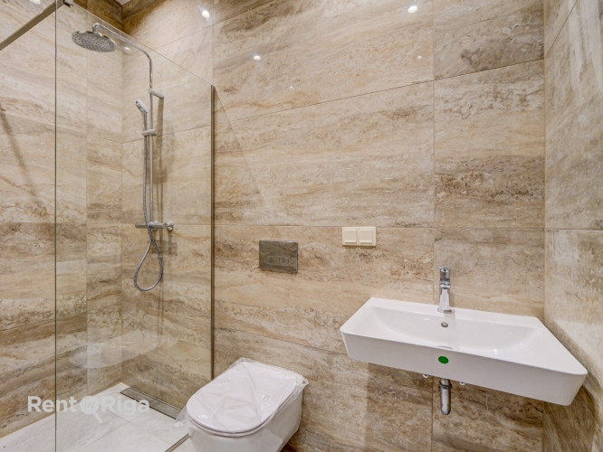 Эксклюзивная 4-комнатная мансардная квартира в центре Риги!  В Рига - изображение 9