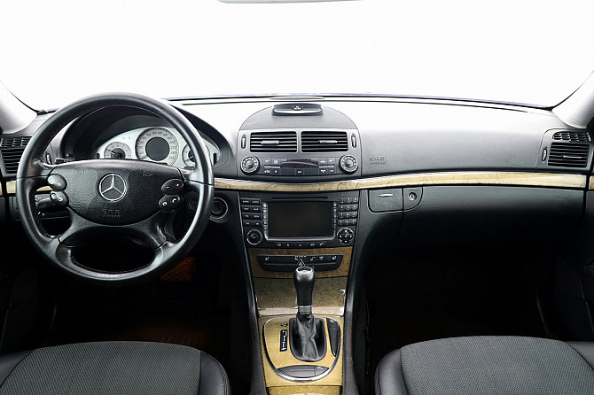 Mercedes-Benz E 220 Avantgarde Facelift ATM 2.1 CDI 125kW Tallina - foto 5