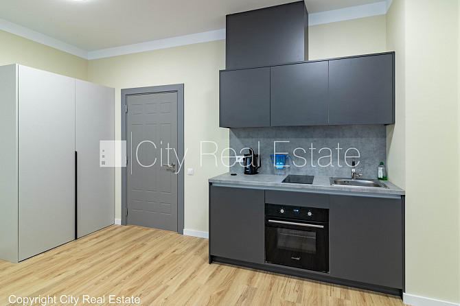 Фасадный дом, реновированный дом, благоустроенная озеленённая территория, лифт, Рига - изображение 20