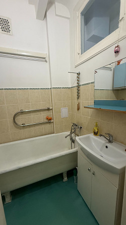 Сдаётся тёплая, солнечная и просторная двухкомнатная квартира в хорошем состоянии. Комнаты... Рига - изображение 7