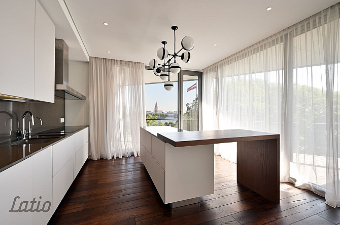 Tirgū nonācis patiesi izsmalcināts un unikāls īpašums vienā no pieprasītākajiem Rīgas dzīvojamajiem  Рига - изображение 4