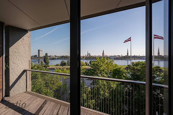 Tirgū nonācis patiesi izsmalcināts un unikāls īpašums vienā no pieprasītākajiem Rīgas dzīvojamajiem  Рига - изображение 1