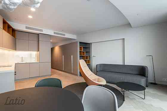 Ekskluzīvi dzīvokļi jaunajā projektā Zundas Torņi
Piedāvājam īrēt dažādu platību, pilnībā mēbelētus  Rīga