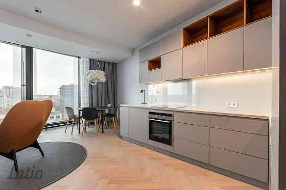 Ekskluzīvi dzīvokļi jaunajā projektā Zundas Torņi
Piedāvājam īrēt dažādu platību, pilnībā mēbelētus  Rīga