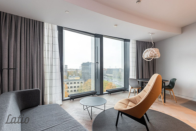 Ekskluzīvi dzīvokļi jaunajā projektā Zundas Torņi
Piedāvājam īrēt dažādu platību, Rīga - foto 1