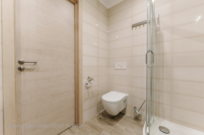 Сдаём  в аренду 2-комнатную квартиру - 65 м2, на 7 этаже в Межциемсе, в новостройке, Рига - изображение 9