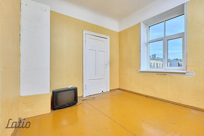 Pārdod 2-istabu dzīvokli Rīgas vēsturiskajā centrā, Ģertrūdes ielā . Dzīvoklis atrodas ēkas 5.stāvā, Рига - изображение 3