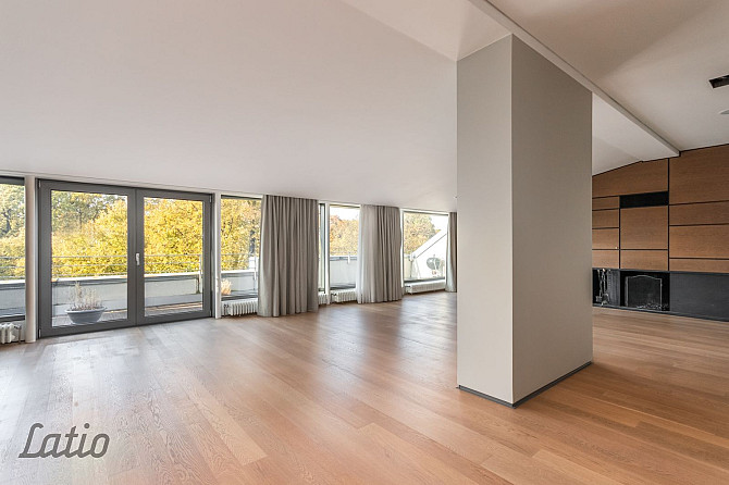 Pārdošanā ekskluzīvs penthouse apartaments Kalpaka bulvārī 9
Modernai un komfortablai dzīvei  šis pe Рига - изображение 5