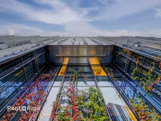 В уникальном проекте VERDE доступны коворкинг офисные помещения!  Это место Rīga