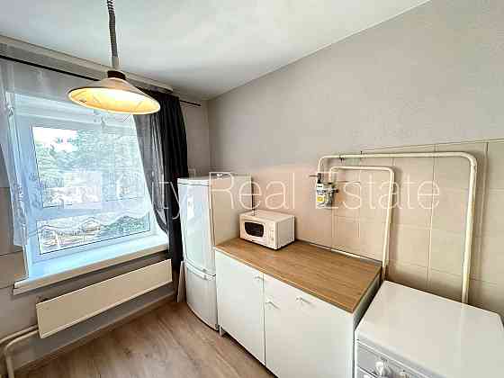 Фасадный дом, реновированный дом, закрытый двор, вход с улицы, лифт, лестничная Рига