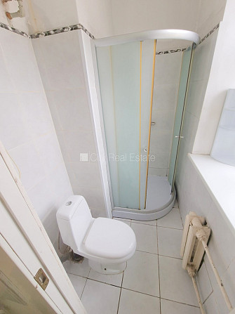 Фасадный дом, благоустроенный озеленённый двор, лестничная клетка после Рига - изображение 12