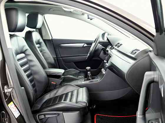 Volkswagen Passat Highline 1.4 110kW Таллин