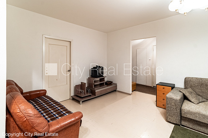 Pagalma ēka, renovēta māja, labiekārtots apzaļumots pagalms, slēgts pagalms, iežogota Rīga - foto 2