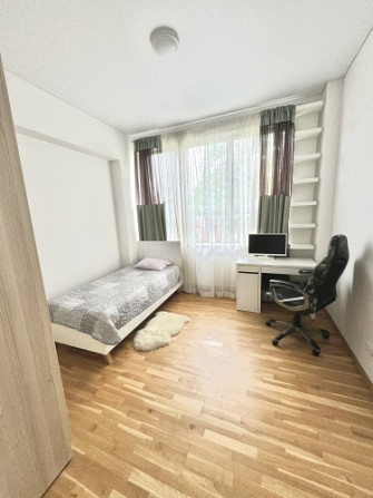 Plašs un elegantas apdares 4-istabu dzīvoklis ar terasi un pazemes stāvvietu  tikai 300 m no Jūrmala - foto 9