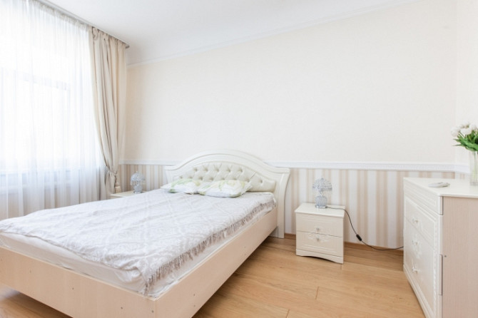 An opportunity to live in the very heart of Old Riga. This apartment offers everything a city life e Рига - изображение 5