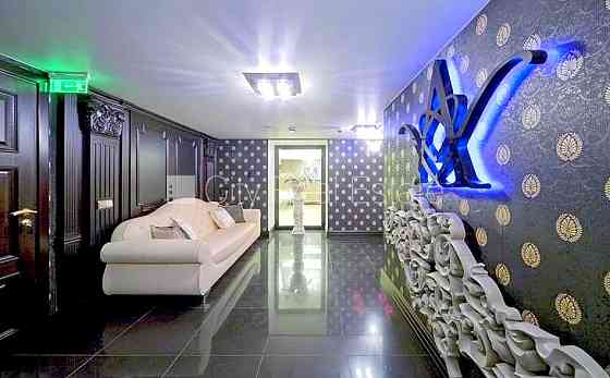 Дом во дворе, реновированный дом, закрытый двор, количество спален 3 шт., студио, Rīga