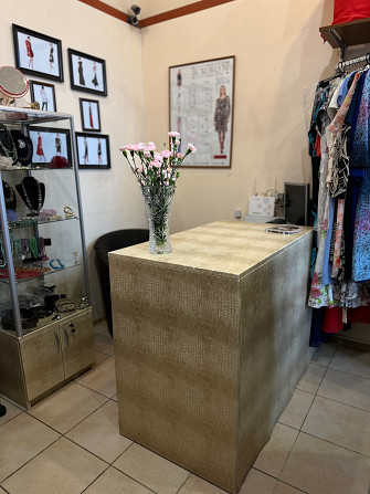 Продаётся действующий магазин женской одежды, расположенный в отличном месте .Бизнес полностью... Резекне - изображение 7